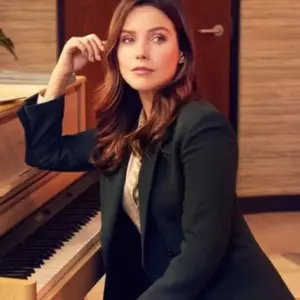 Sophia Bush